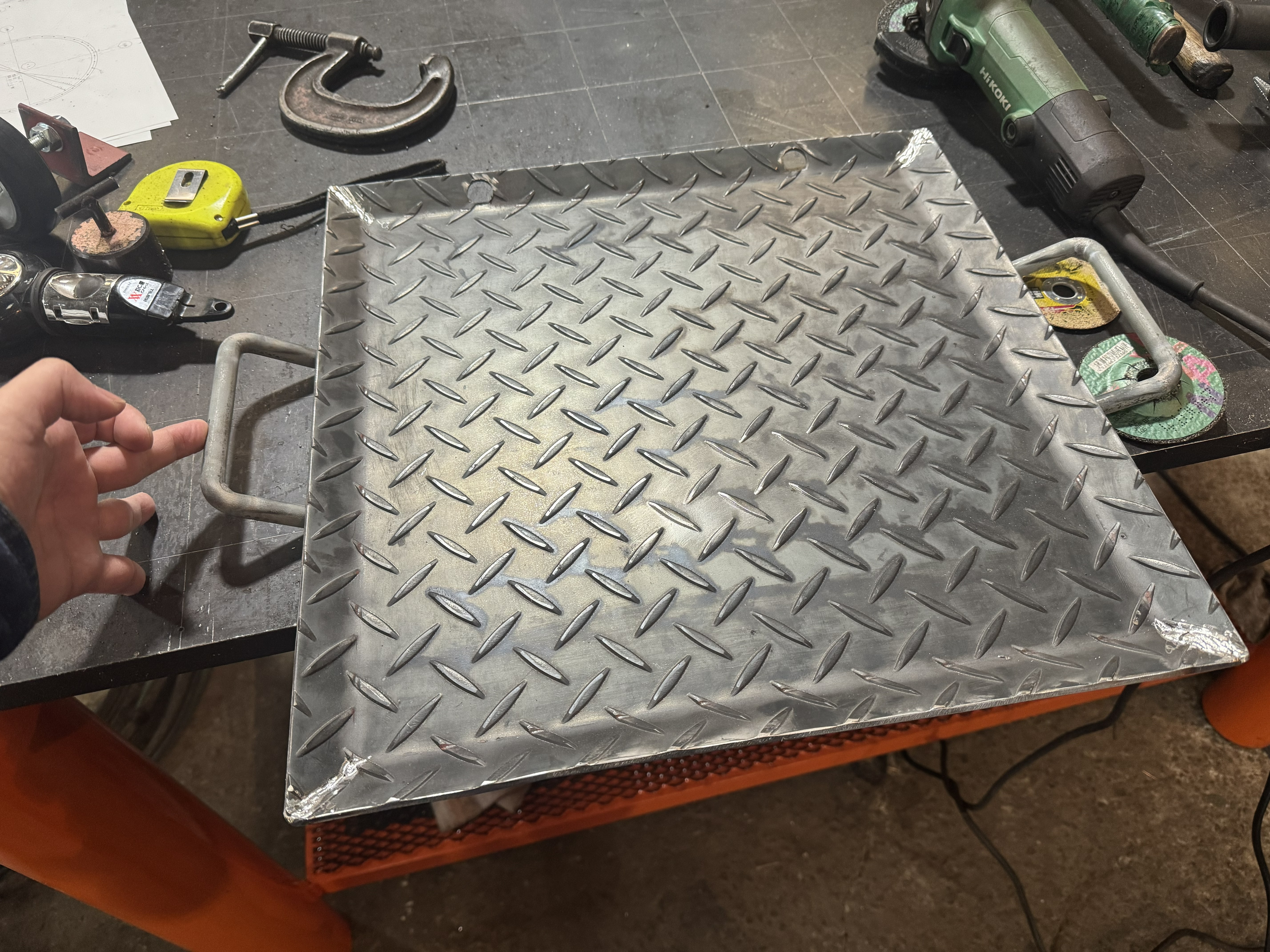 愛媛県西条市　鉄工所　製缶　溶接　プラント工事